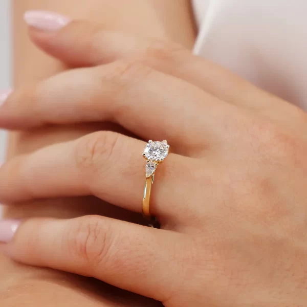 BLOSSOM Round Lab Diamond & Pear Lab Diamond 18k Yellow Gold Trilogy Ring - Image 5