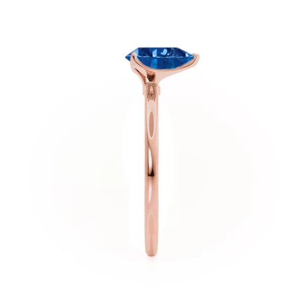 LULU Chatham® Pear Blue Sapphire 18k Rose Gold Petite Solitaire Ring - Image 3